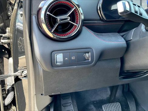 New 2025 Chevrolet Blazer EV RS AWD/4WD image 19