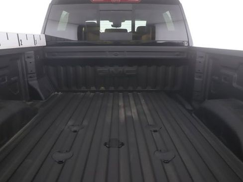 Used 2026 GMC Sierra 2500 Denali Ultimate w/ LPO, Black Badging Package AWD/4WD image 32