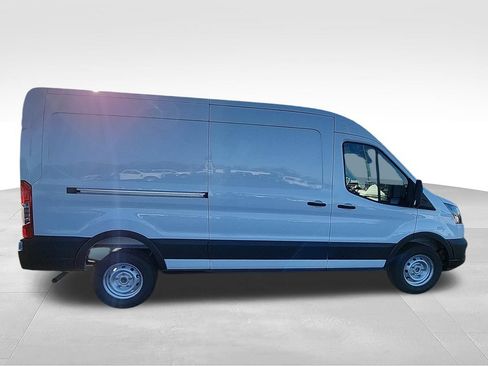 New 2026 Ford Transit 250 148 Medium Roof RWD image 9