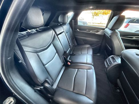 Certified 2025 Cadillac XT5 Premium Luxury image 26