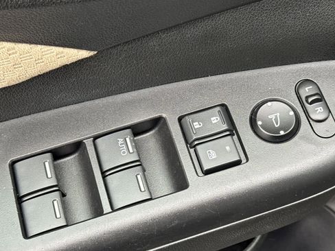 Used 2016 Honda CR-V EX image 13