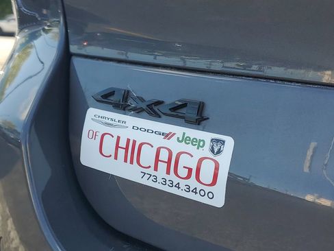 Certified 2024 Jeep Grand Cherokee L Laredo image 8