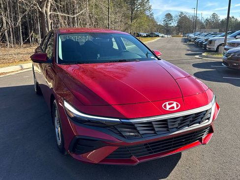 New 2026 Hyundai Elantra SE image 6