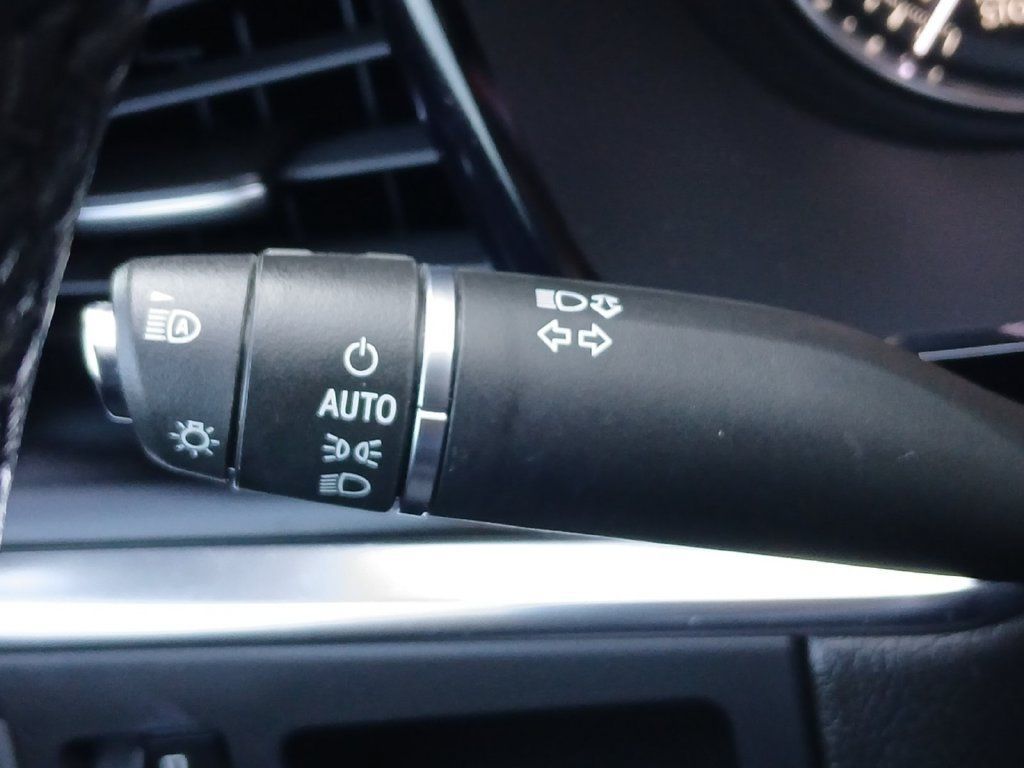 Used 2021 Cadillac XT6 Premium Luxury FWD image 12