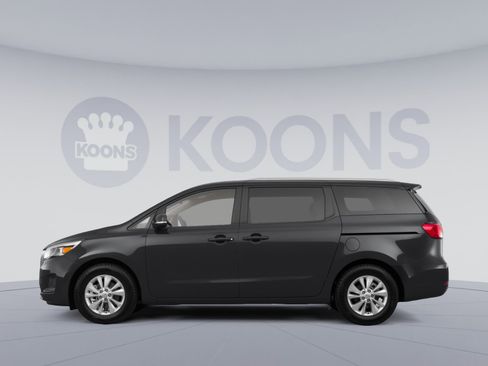 Used 2015 Kia Sedona SX Limited FWD image 2