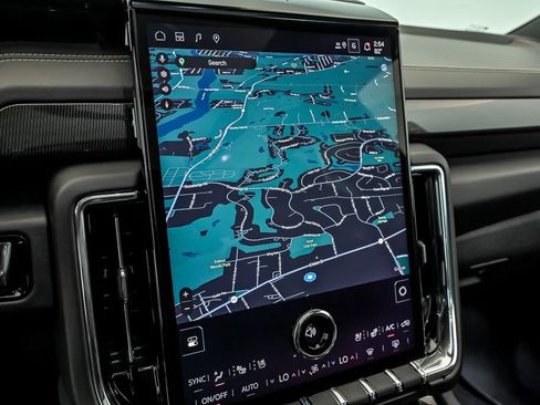 New 2026 GMC Yukon Elevation w/ Elevation Premium Package AWD/4WD image 17