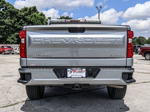 Used 2023 Chevrolet Silverado 1500 Custom AWD/4WD image 5
