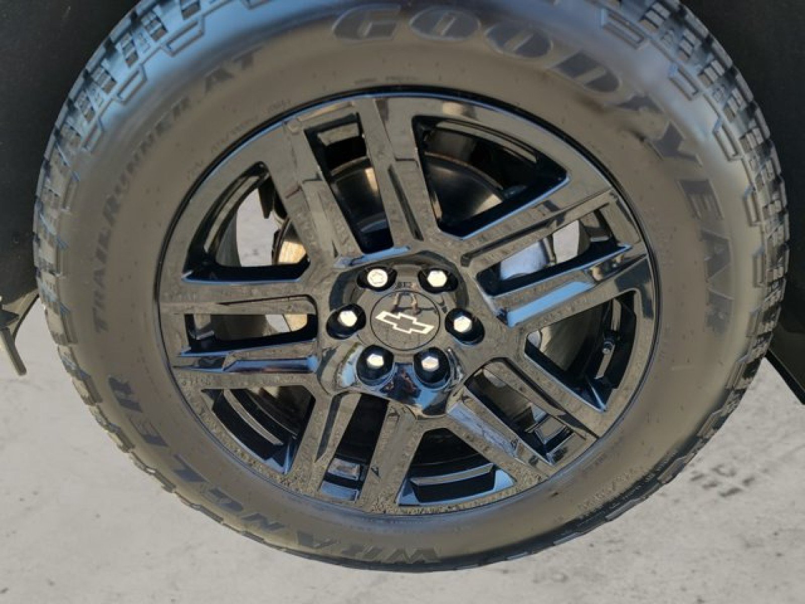 Used 2022 Chevrolet Silverado 1500 RST AWD/4WD image 10