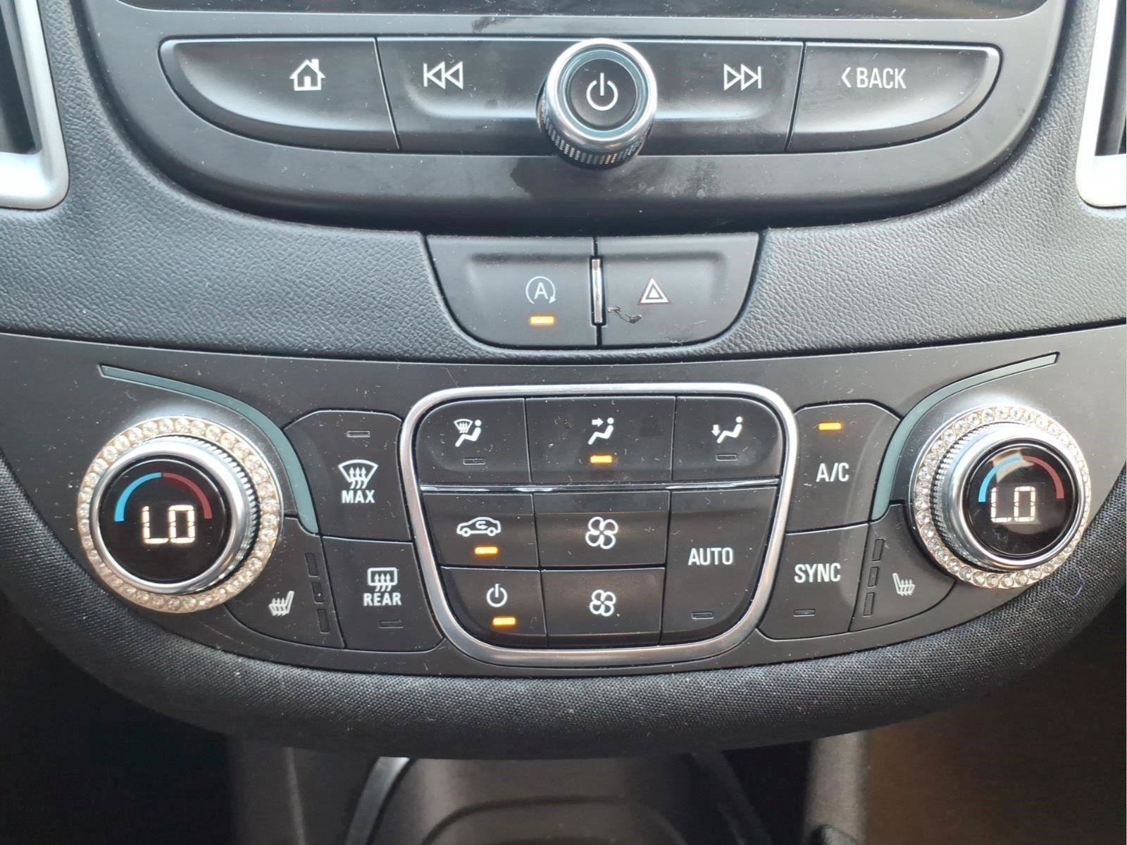 Used 2024 Chevrolet Malibu LT FWD image 23