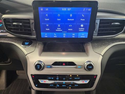 Used 2024 Ford Explorer Timberline w/ Timberline Technology Package AWD/4WD image 29