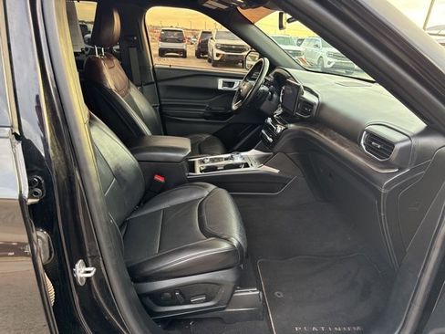 Used 2021 Ford Explorer Platinum w/ Equipment Group 601A image 11
