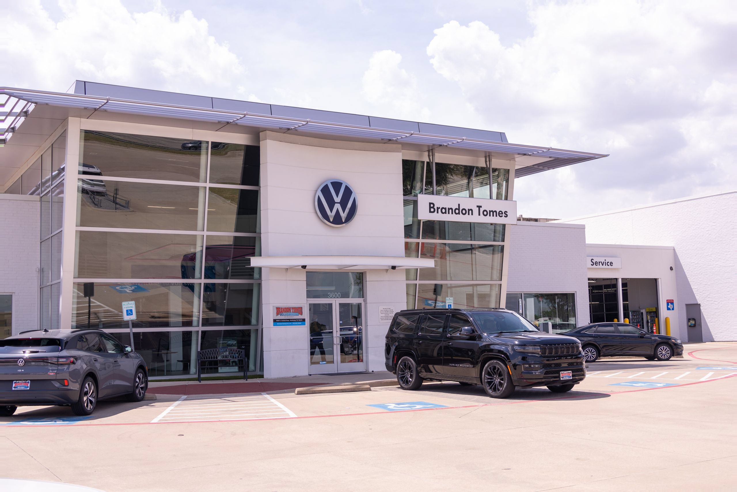 Used 2026 Volkswagen Jetta SE FWD image 38