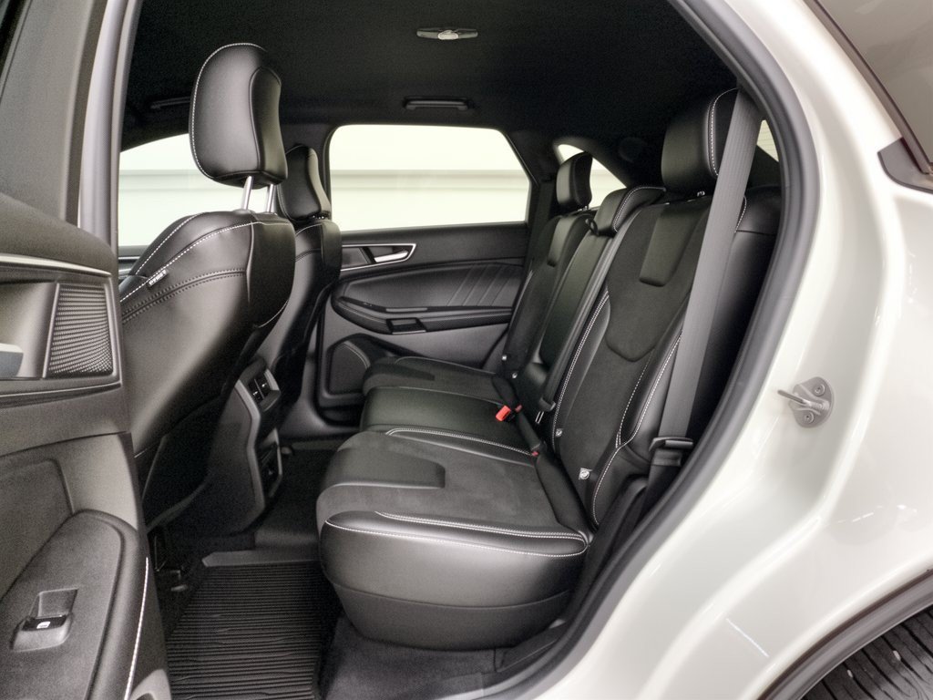 Used 2023 Ford Edge ST AWD/4WD image 25