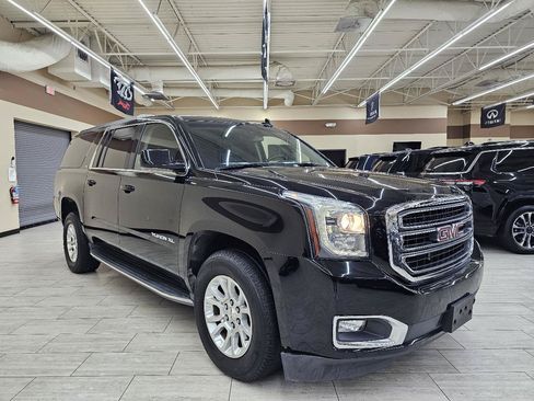 Used 2018 GMC Yukon XL SLT AWD/4WD image 4