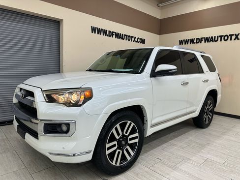 Used 2016 Toyota 4Runner Limited image 1