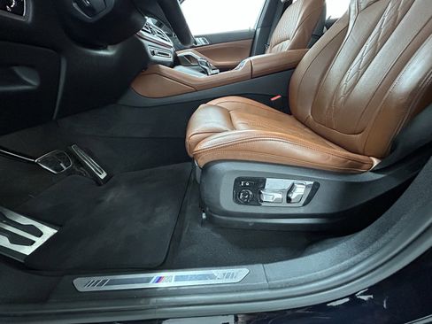 Used 2023 BMW X6 xDrive40i w/ Executive Package image 32