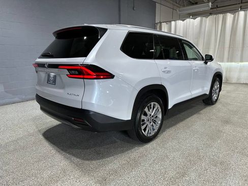 Certified 2025 Toyota Grand Highlander AWD image 4