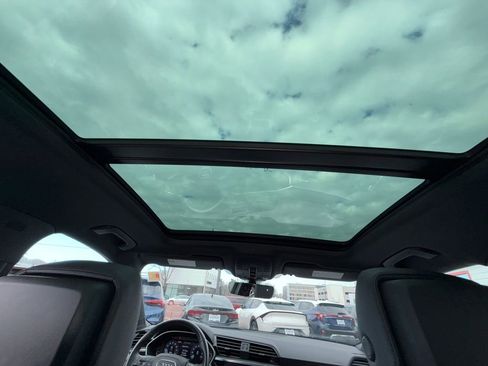 Used 2024 Audi Q3 2.0T Premium image 23