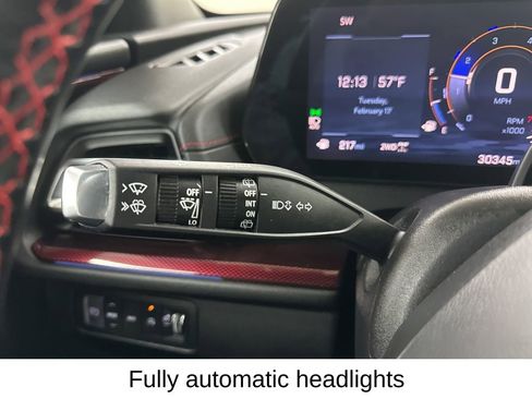 Used 2024 Chevrolet Traverse RS image 38