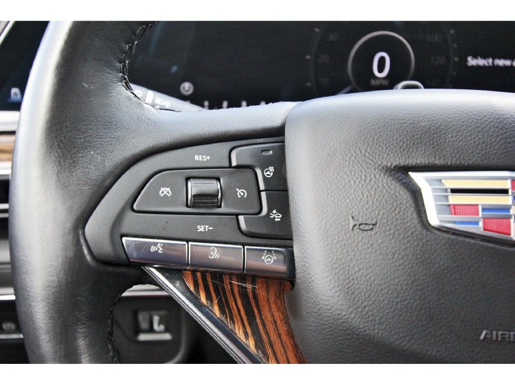 Used 2024 Cadillac Escalade Premium Luxury RWD image 16