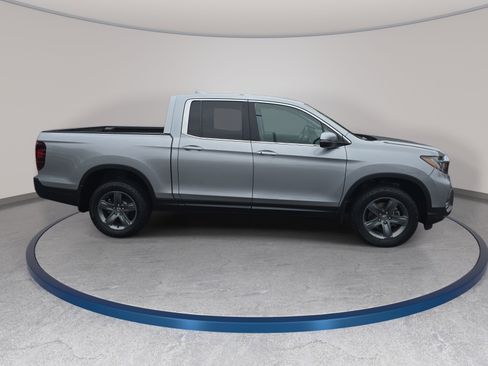 Used 2023 Honda Ridgeline RTL image 4