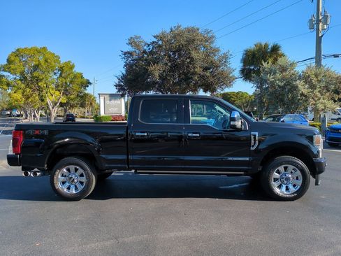 Used 2022 Ford F250 Platinum image 3