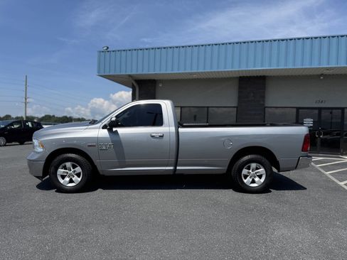 Used 2019 RAM 1500 Classic SLT image 30