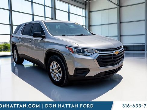 Used 2019 Chevrolet Traverse LS FWD image 30