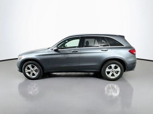 Used 2017 Mercedes-Benz GLC 300 4MATIC image 3