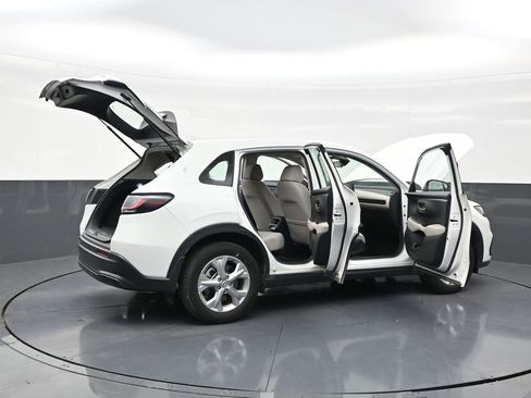Used 2023 Honda HR-V LX image 28