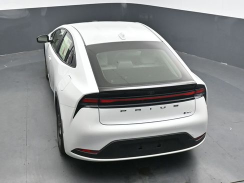 Used 2024 Toyota Prius LE image 15