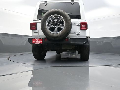 Used 2021 Jeep Wrangler Unlimited Sahara AWD/4WD image 35