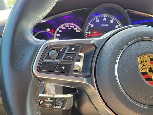 Used 2021 Porsche Cayenne S image 24