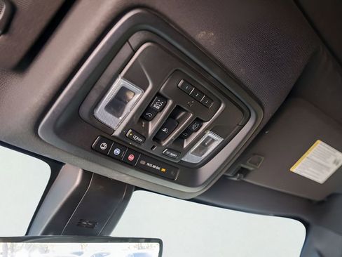 Used 2020 Chevrolet Silverado 1500 High Country w/ Technology Package image 25