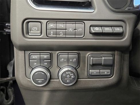 Used 2021 GMC Yukon AT4 image 26