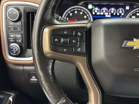 Used 2022 Chevrolet Silverado 2500 High Country w/ Technology Package image 30
