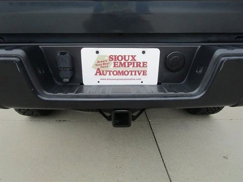 Used 2019 Chevrolet Colorado ZR2 image 12