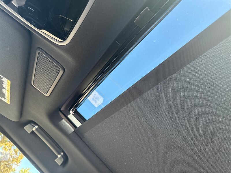 Used 2020 Land Rover Range Rover AWD/4WD image 19