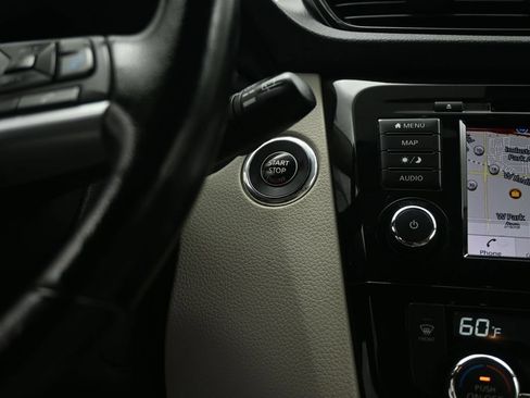 Used 2020 Nissan Rogue Sport SL w/ Premium Package FWD image 19