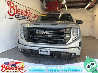 Used 2025 GMC Sierra 1500 Elevation