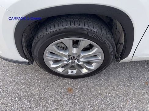 Used 2022 Toyota Highlander Limited image 23