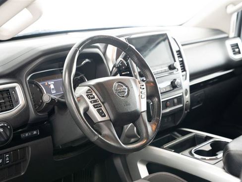 Used 2021 Nissan Titan SV w/ SV Convenience Package image 14