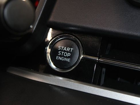 Used 2024 Mitsubishi Outlander SEL image 43