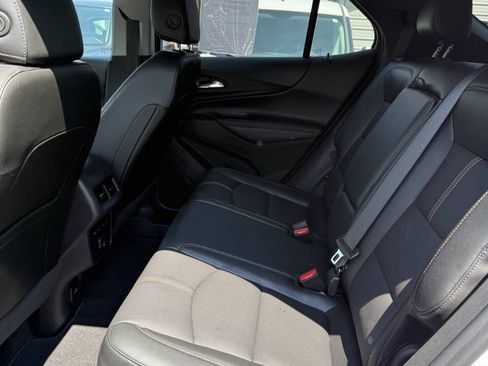 Used 2023 Chevrolet Equinox Premier AWD/4WD image 15