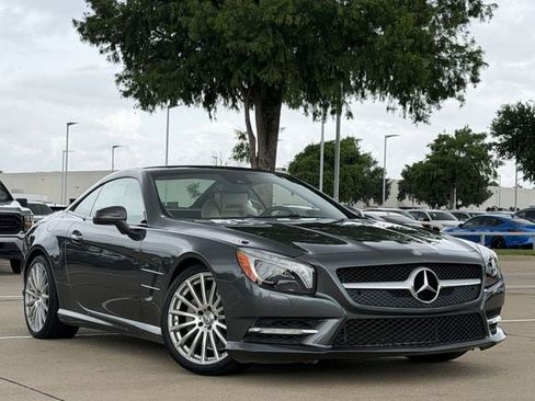 Used 2015 Mercedes-Benz SL 400 w/ Premium I Package image 2