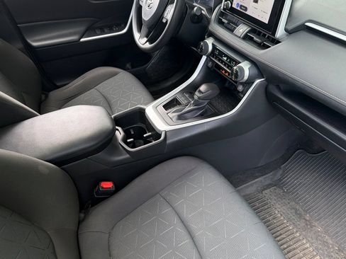 Used 2023 Toyota RAV4 XLE w/ Convenience Package FWD image 18