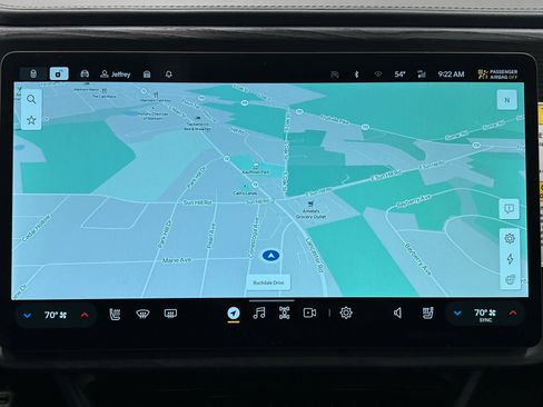 Used 2024 Rivian R1S Adventure image 32