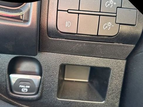 Used 2025 RAM ProMaster 2500 w/ Premium Convenience Group image 28