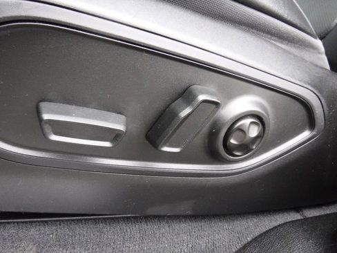 Certified 2022 Jeep Grand Cherokee Overland image 22