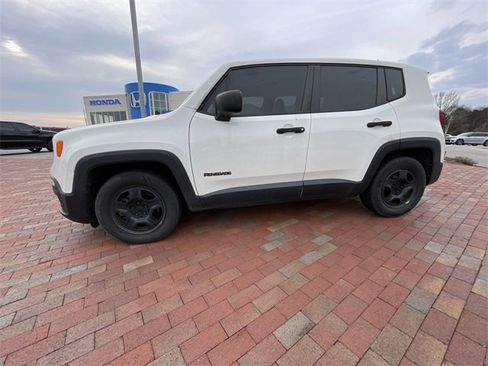 Used 2016 Jeep Renegade Sport w/ Power & Air Group image 11